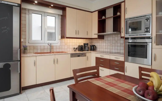 Ema's Guest House