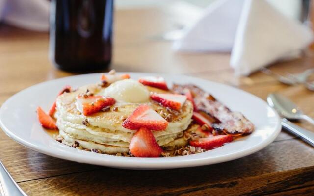 The Historic Hill House and Farm