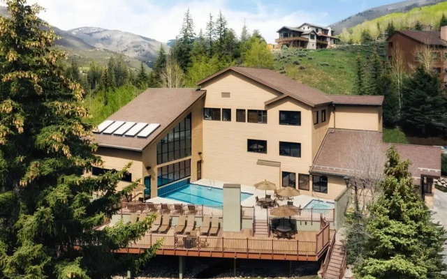 West Vail 2 Bedroom Condo at Streamside