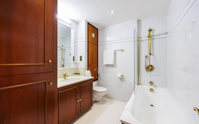 Carlton Court - Mayfair