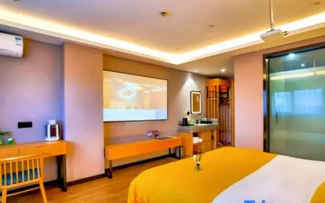 Hotel Valley of Silence (Cixi Shanglinfang Pedestrian Street Branch)
