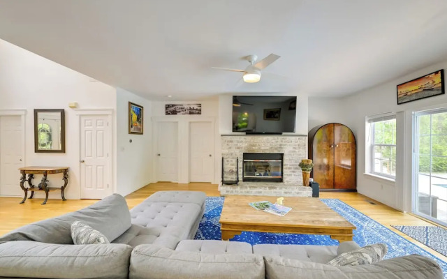 Pet-friendly Southampton Paradise With Pool!