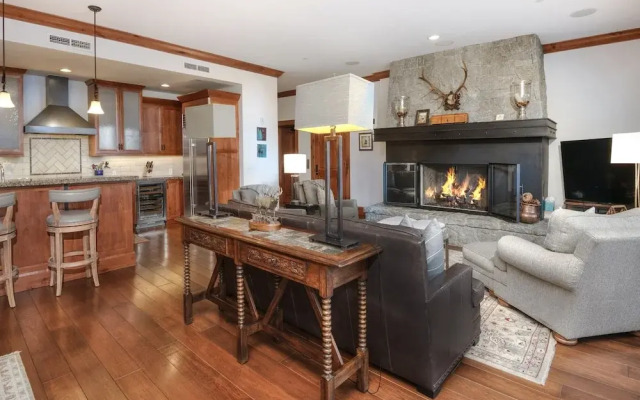 Hummingbird Lodge