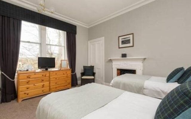 Golf Lodge Bed & Breakfast