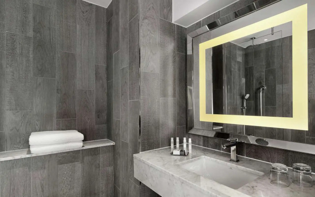 DoubleTree by Hilton Edinburgh - Queensferry Crossing