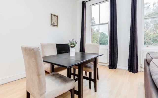 Amazing 2 bed 2 bath Kensington