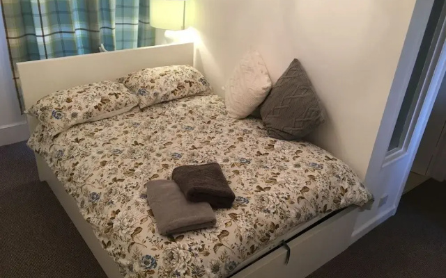 Moray Beachside Apartments