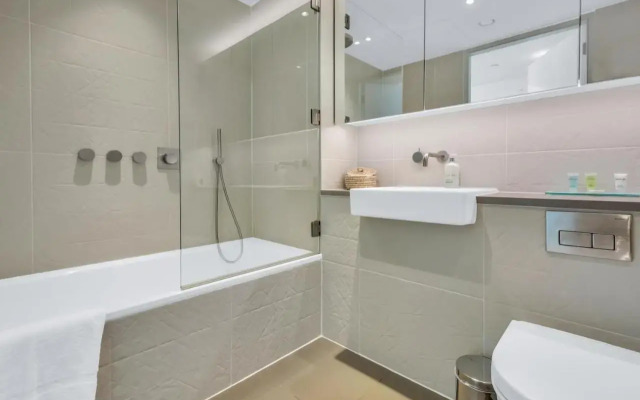 One Bedroom Serviced Apartment in Stratford