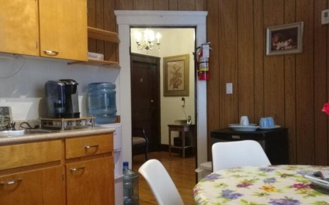Ambassador B&B Guest Home