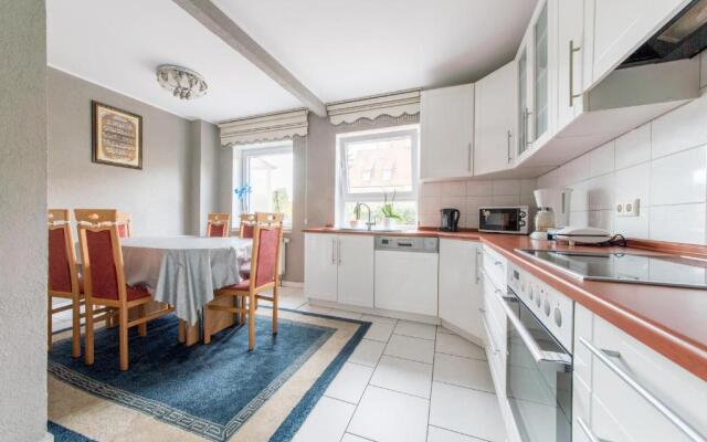 Id 4764  Private House