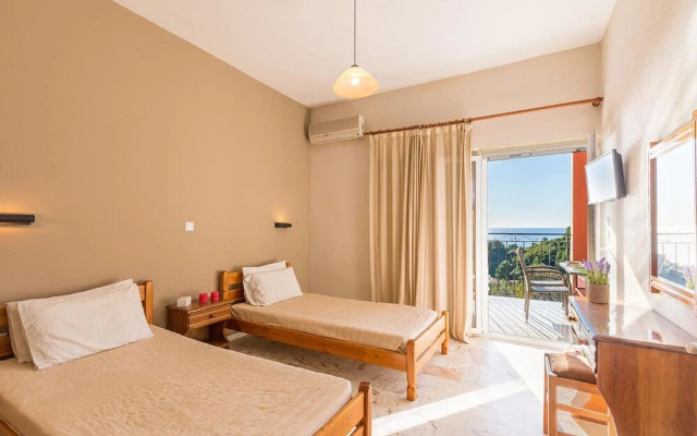 Family Friendly Apartments With a Swimming Pool on Pelekas Beach