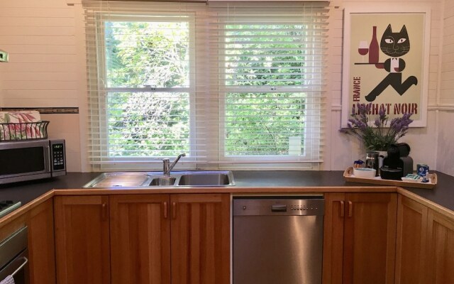Leura Country Cottage