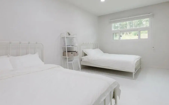 Yeongheungdo Tour Pension