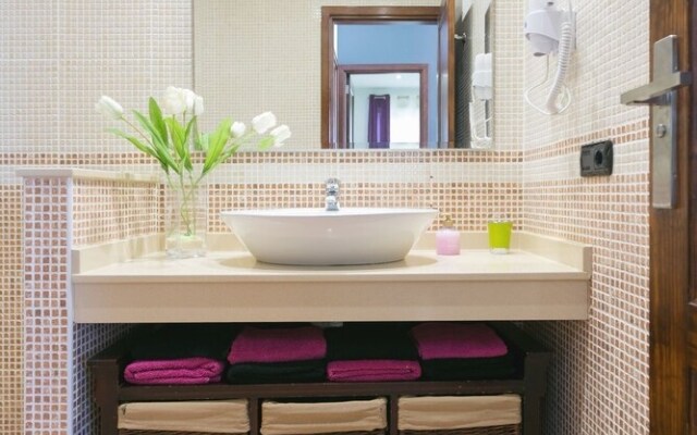 Live Las Aguas House