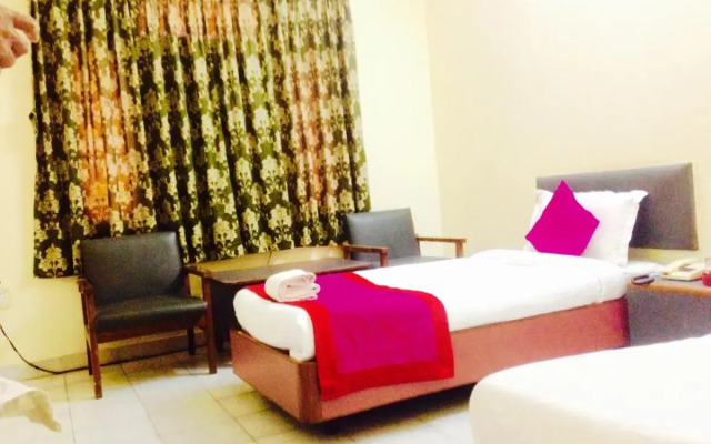 Hotel Ranjit Residency