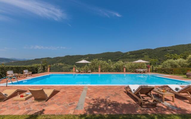 Villa Toscana - Relax in the middle of Tuscany