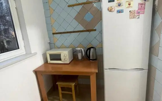 One Bedroom Apartment Near Buyuk Ipak Yuli Metro Station, Located in Downtown