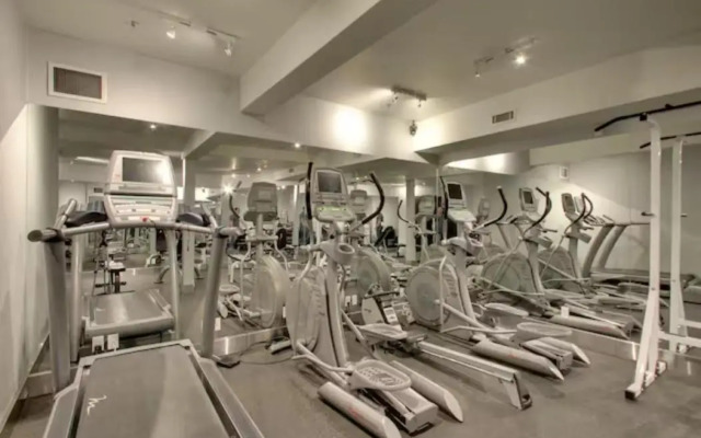 Instant Suites - Luxury 2 BR Suite in Canmore | Banff