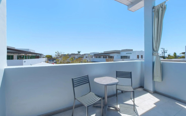 Shade Hotel