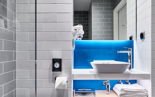 Holiday Inn Express Warsaw - The HUB by IHG