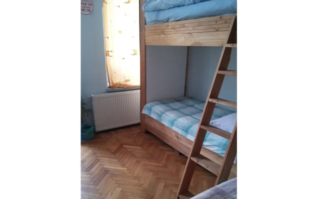 Vareron Hostel