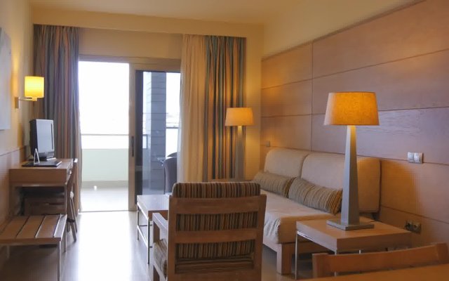 Kn Hotel Arenas del Mar - Adults Only