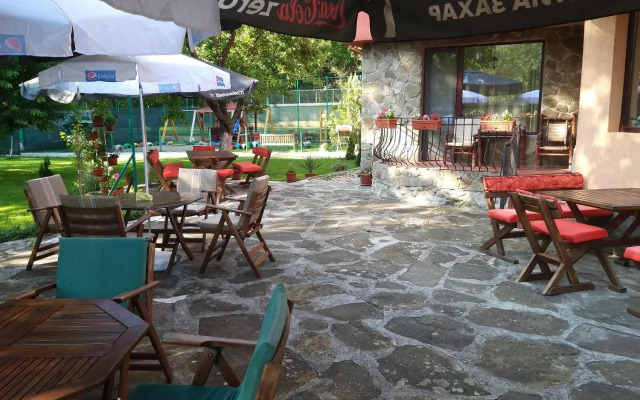 Kyshta za Gosti Tam Krai Rekata