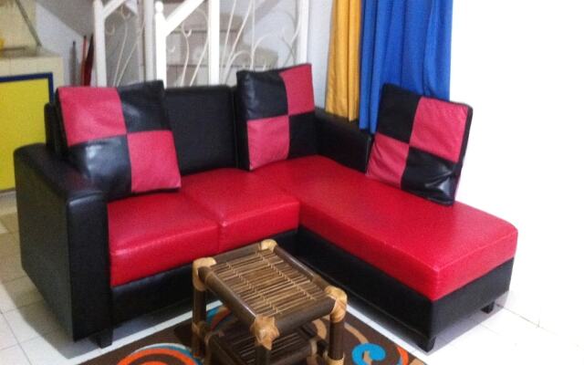 Villa Kota Bunga Dahlia