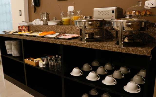 Solec Business Hotel