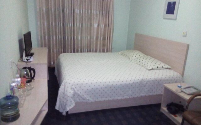 Heart Together Chain Hotel