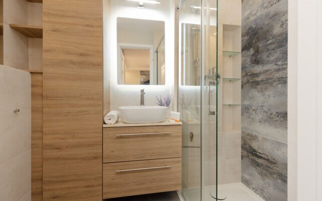 Warsaw City Centre- Srebrna by Renters