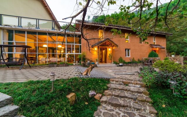 Tong Lu Ye Du Li Cun