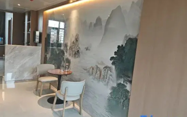 Yinyue Hotel (Lianyungang High speed Railway Station Branch)