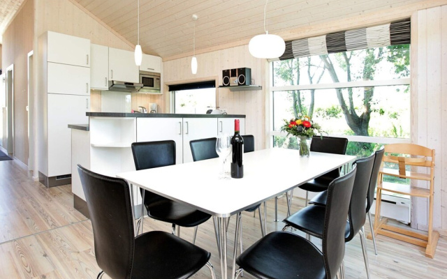 Seaside Nordic Villa Getaway
