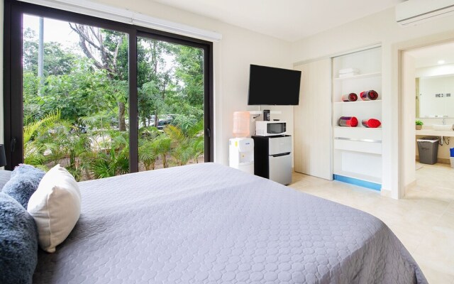 Private Garden Condo by Concierge4u