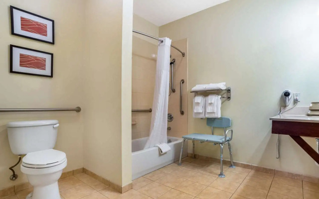 Comfort Inn & Suites Crestview