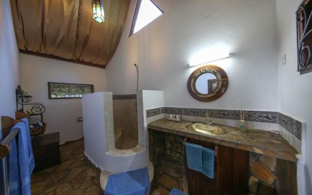 Kinasi Lodge