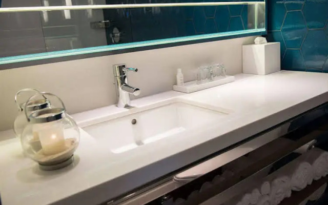 Renaissance Ocean Suites