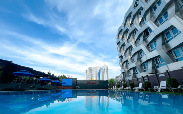 Chungchoho Best Hotel