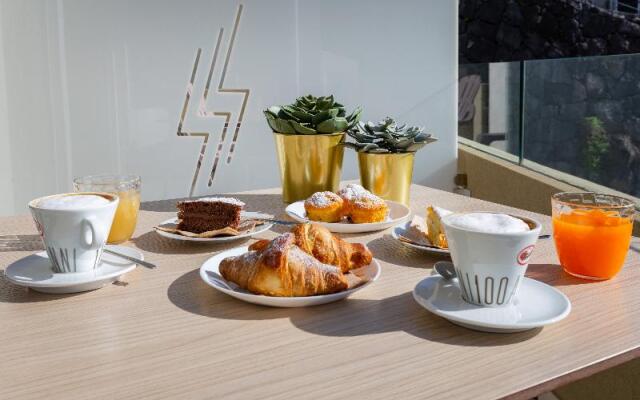 Zeus Residence Hotel