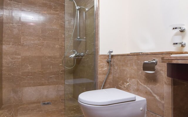 OYO Home 161 1BHK Taj Grandeur Palm