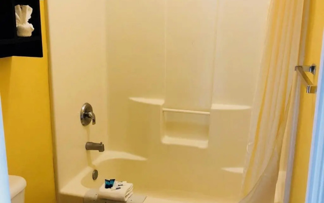 Mariner Inn and Suites