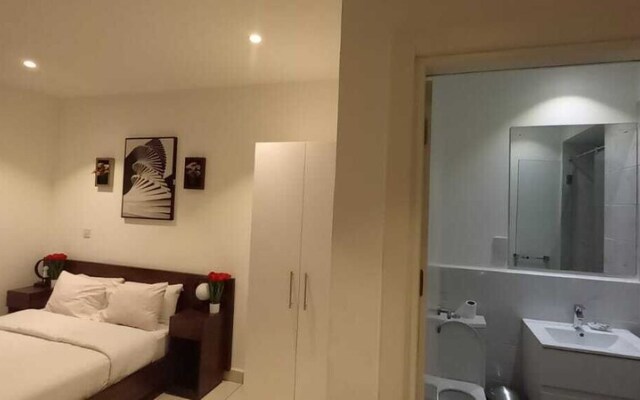 Bizzi studio ad Legationis Hortos