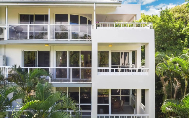 2 Bedroom Red Cowrie Apartment Palm Cove