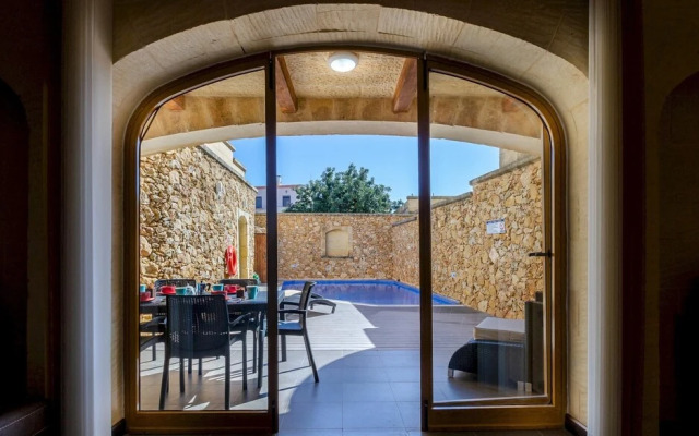 Gozo Villa Near Beach w Private Pool AC BBQ