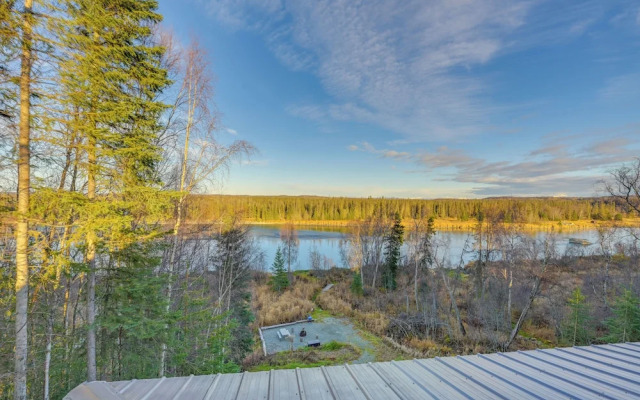 On-site Kenai River Fishing: Soldotna Apartment!