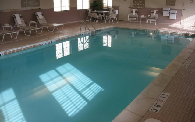 Candlewood Suites Fort Wayne by IHG