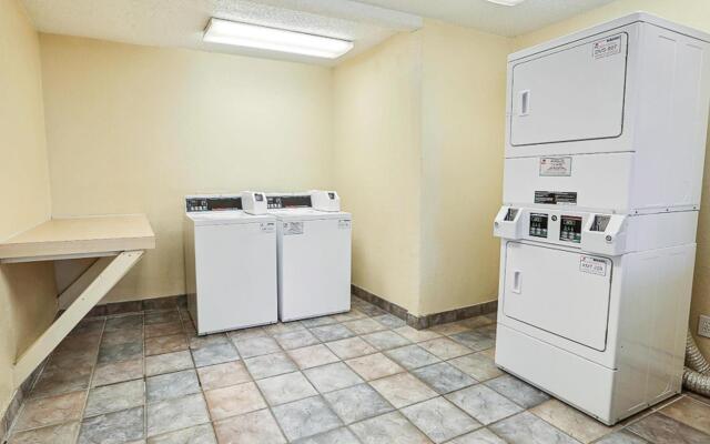 Motel 6 Addison, TX - Dallas