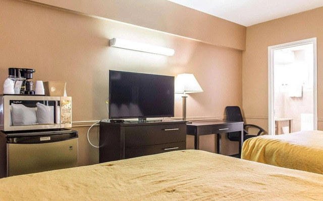 Econo Lodge Downtown Ottawa