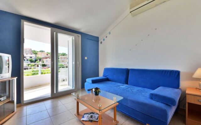 Apartment Sani Karlobag 12725